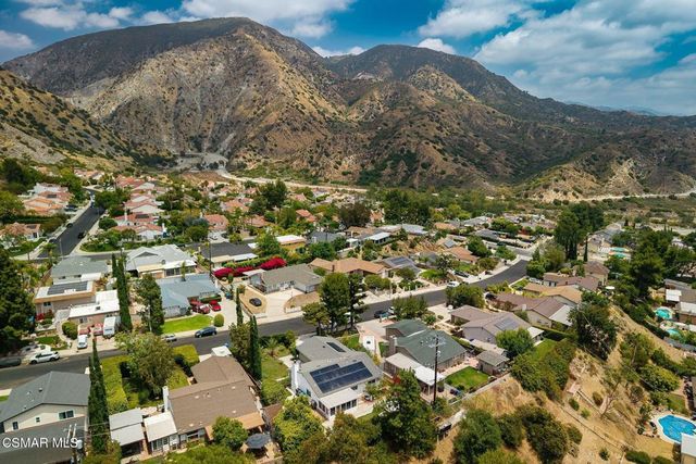 13949 Tucker Avenue, Sylmar, CA 91342