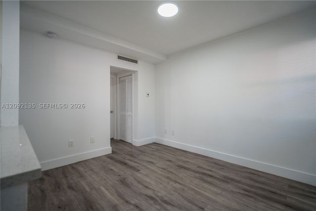1950 NW 2nd Ct 5, Miami, FL 33136
