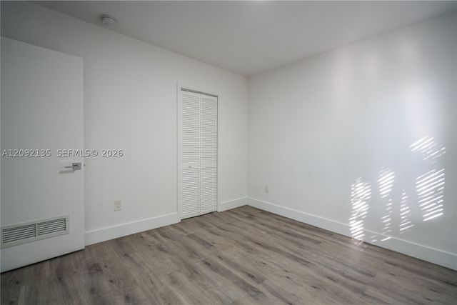 1950 NW 2nd Ct 5, Miami, FL 33136