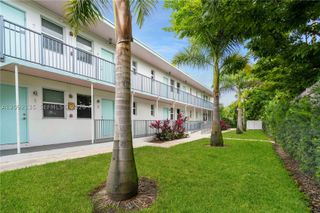 1950 NW 2nd Ct 5, Miami, FL 33136