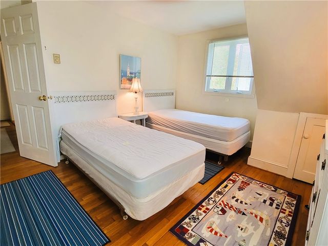 152 Tuckerman Avenue 14, Middletown, RI 02842