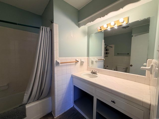 1412 Chestnut St, Crossett, AR 71635