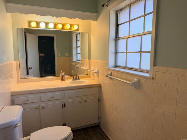 1412 Chestnut St, Crossett, AR 71635