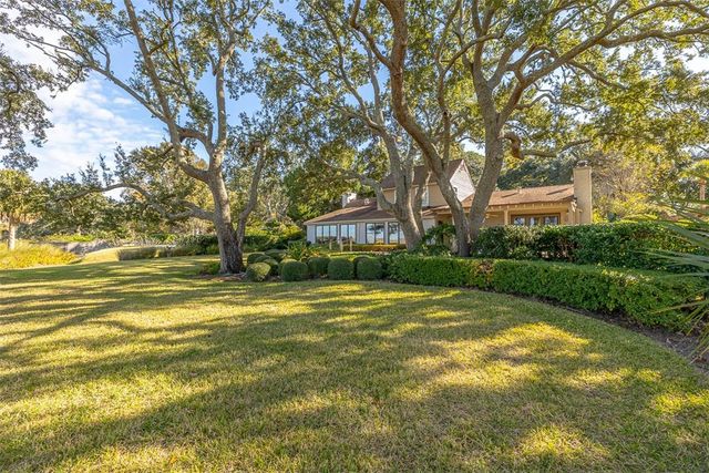 107 Arthur J Moore Drive, St Simons Island, GA 31522