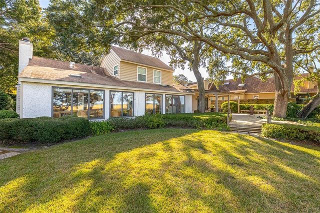 107 Arthur J Moore Drive, St Simons Island, GA 31522