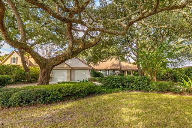 107 Arthur J Moore Drive, St Simons Island, GA 31522