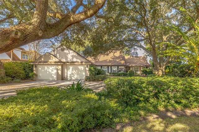 107 Arthur J Moore Drive, St Simons Island, GA 31522