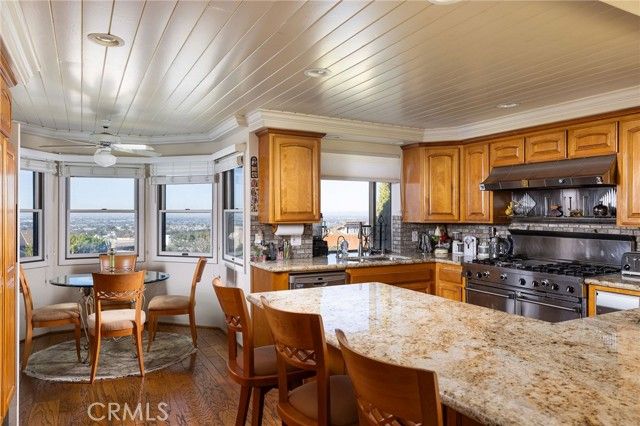 39 Harbor Ridge, Newport Beach, CA 92660