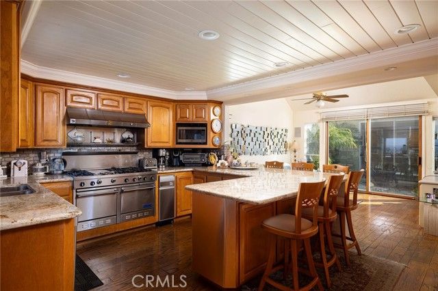 39 Harbor Ridge, Newport Beach, CA 92660