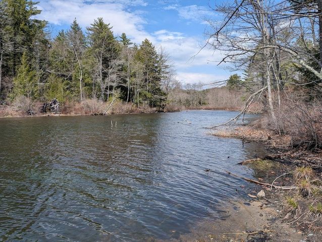 252 Merrymeeting Road, New Durham, NH 03855