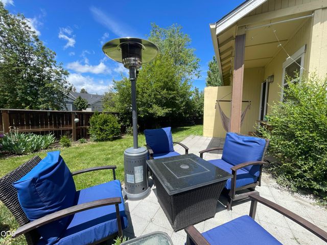 20648 Beaumont Drive, Bend, OR 97701