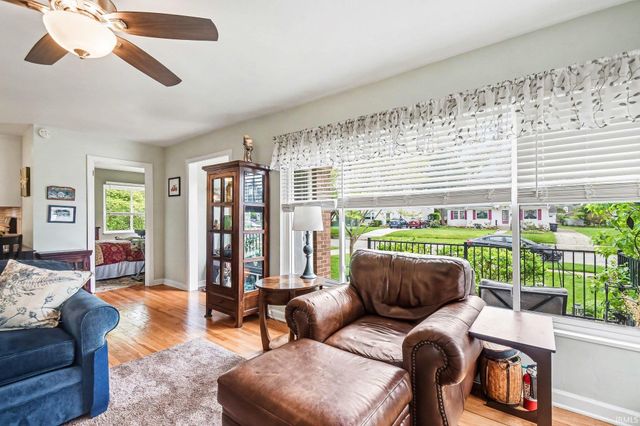 1605 E Madison Street, South Bend, IN 46617