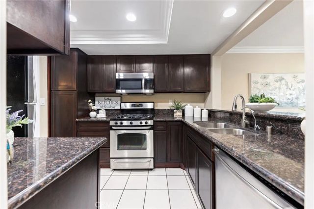 555 Canyon Hill Road, San Dimas, CA 91773