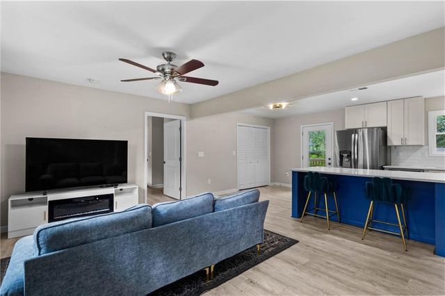 551 Floyd Drive SE, Smyrna, GA 30082