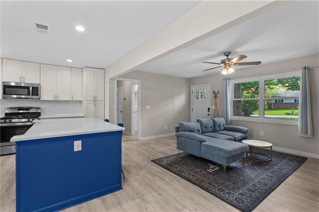 551 Floyd Drive SE, Smyrna, GA 30082