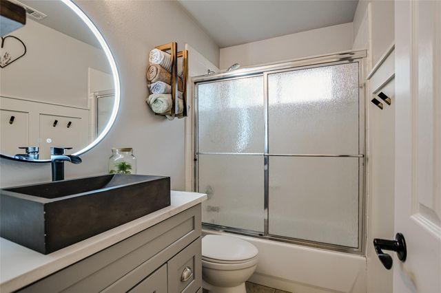 202 Ambrose DR, Pflugerville, TX 78660