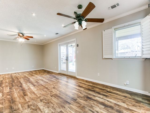 1315 Greenbriar Street, Denton, TX 76201