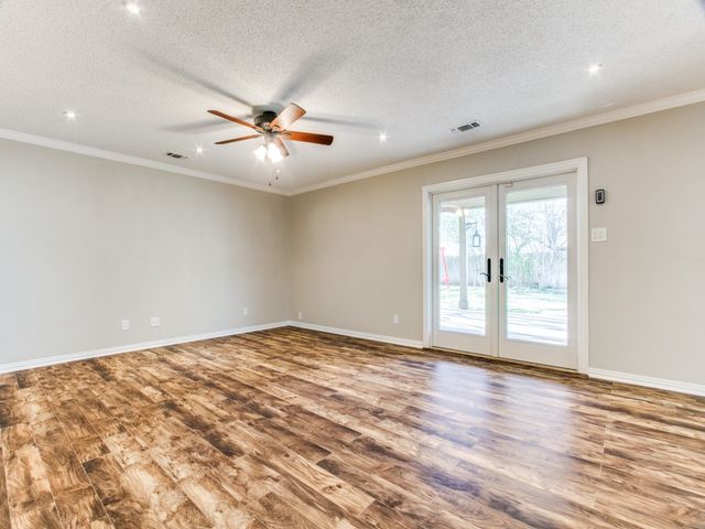 1315 Greenbriar Street, Denton, TX 76201