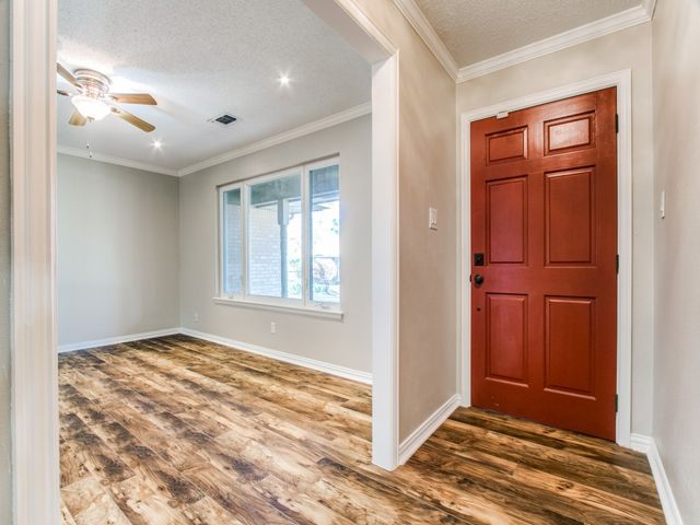 1315 Greenbriar Street, Denton, TX 76201
