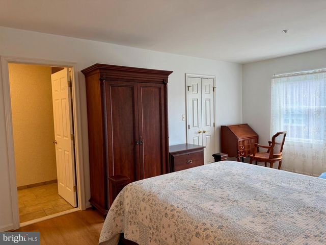 129 CHANTILLY CT, Hagerstown, MD 21740