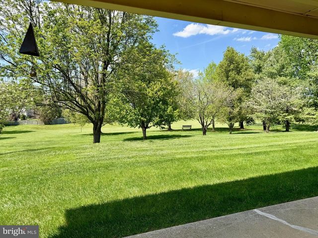 129 CHANTILLY CT, Hagerstown, MD 21740