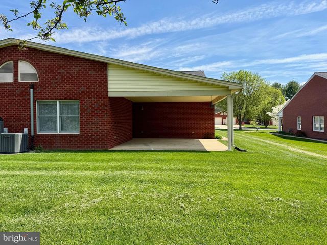 129 CHANTILLY CT, Hagerstown, MD 21740