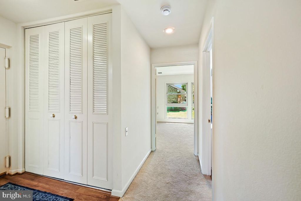 Image 21 of property listing at 3320 GLENEAGLES DR #68-2A, Silver Spring, MD 20906