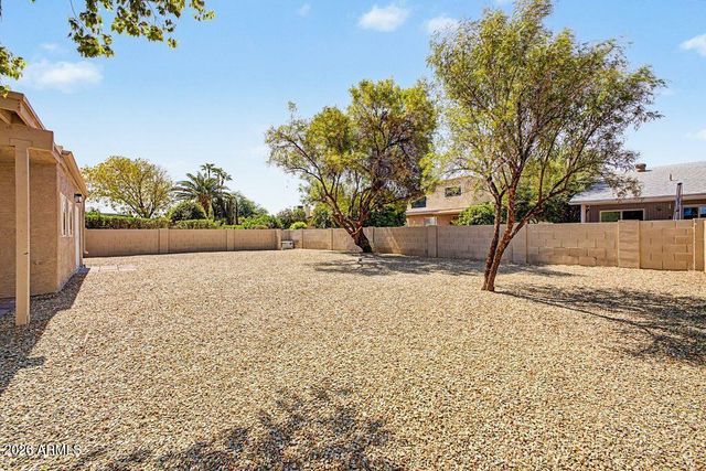 9347 E Sun Lakes Boulevard N, Sun Lakes, AZ 85248