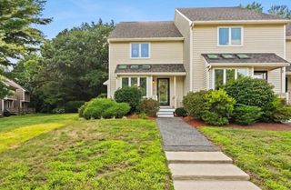 626 Maple Brook Rd 626, Bellingham, MA 02019