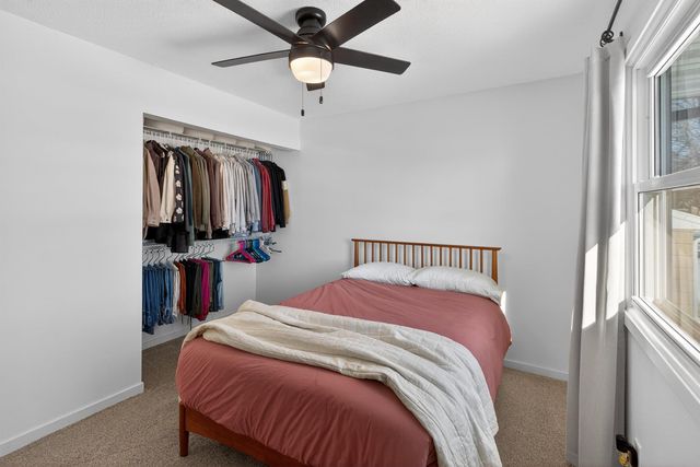 943 Progress Avenue, Waterloo, IA 50701