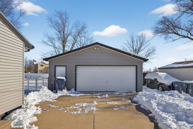 943 Progress Avenue, Waterloo, IA 50701