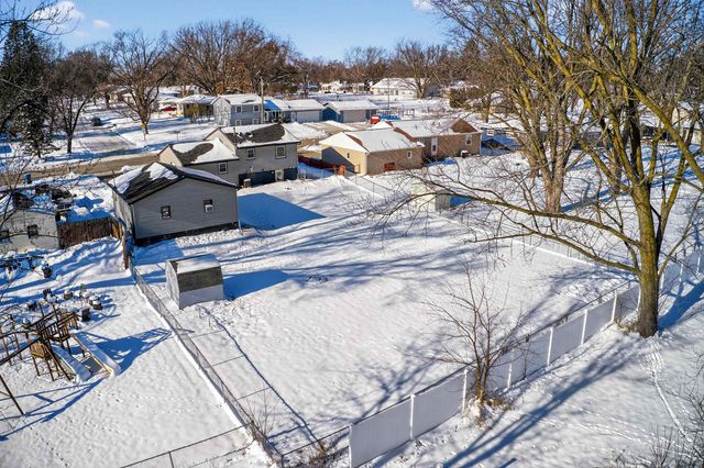 943 Progress Avenue, Waterloo, IA 50701