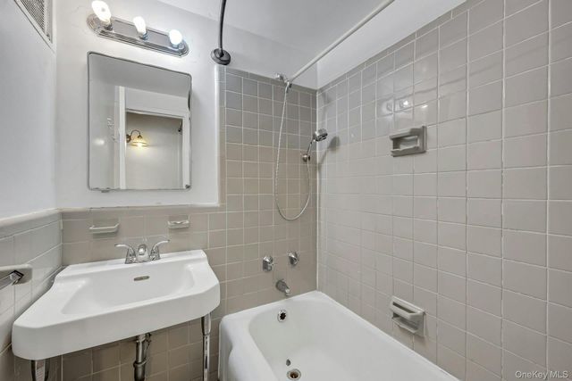 1 Fordham Hill Oval 12C, Bronx, NY 10468