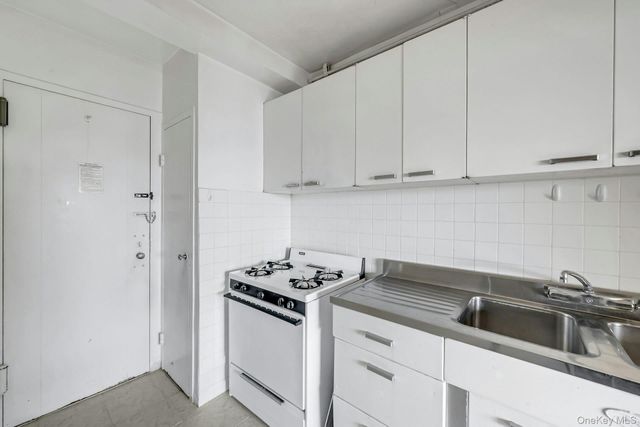 1 Fordham Hill Oval 12C, Bronx, NY 10468