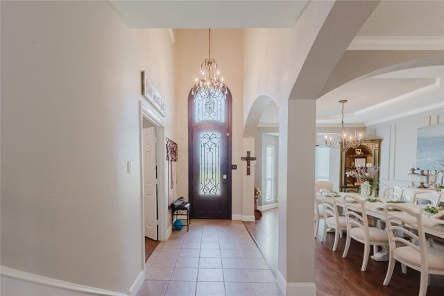 5520 Champlain Drive, Fort Worth, TX 76137