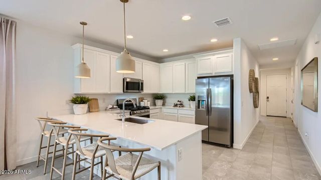 2123 W Rutledge Avenue, Apache Junction, AZ 85120