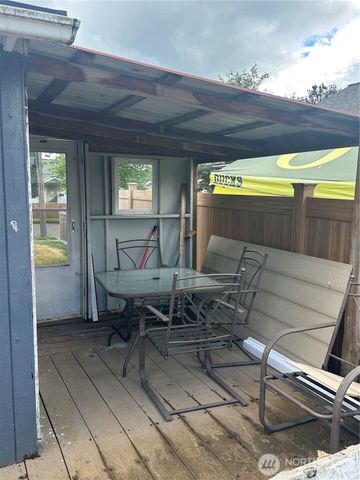 3102 Garfield Street, Longview, WA 98632