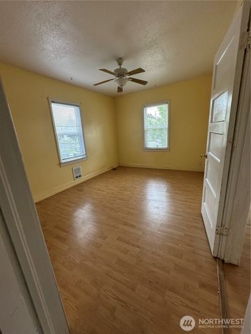 3102 Garfield Street, Longview, WA 98632