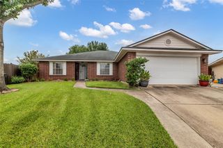 10906 Cayman Mist Drive, Houston, TX 77075