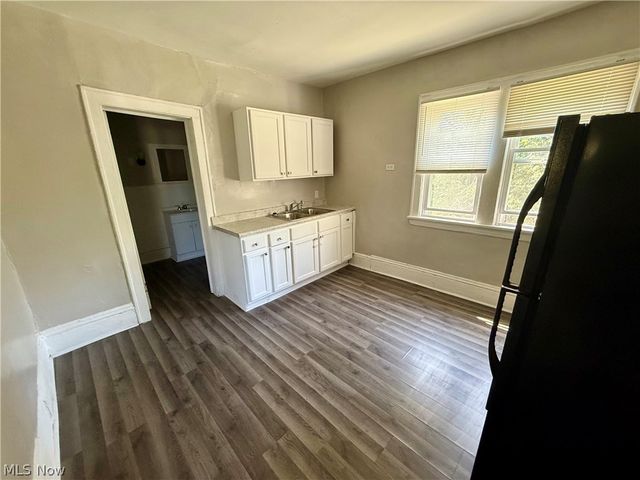 866 Beardsley Street 2, Akron, OH 44311