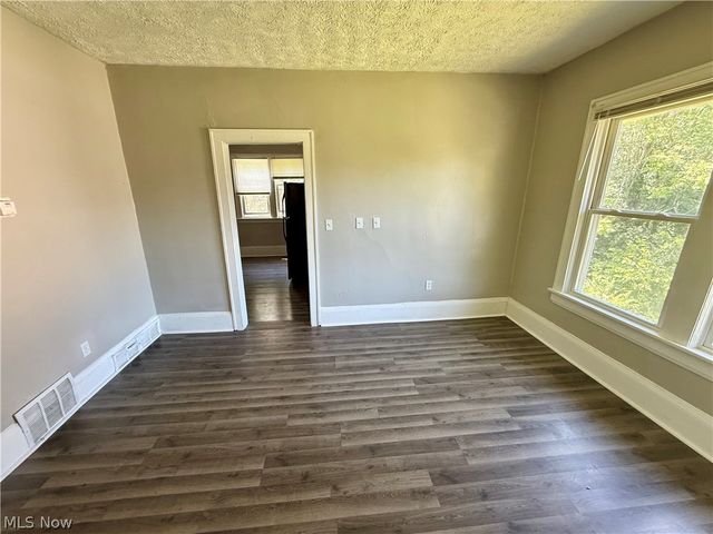 866 Beardsley Street 2, Akron, OH 44311