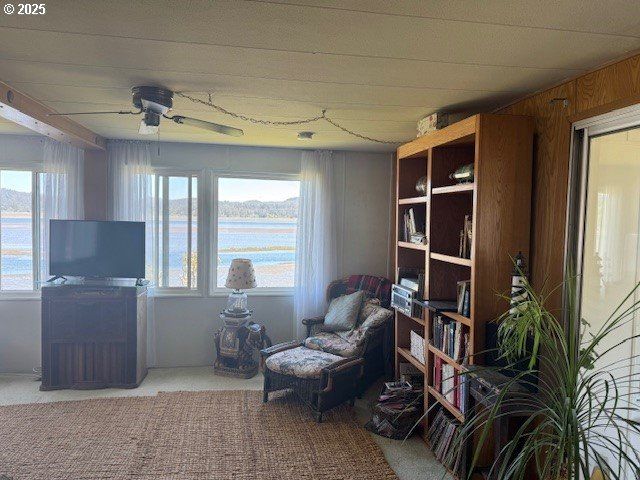 955 Ne MILL St A16, Waldport, OR 97394