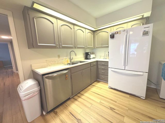 7500 Callaghan Rd Apt 254, San Antonio, TX 78229