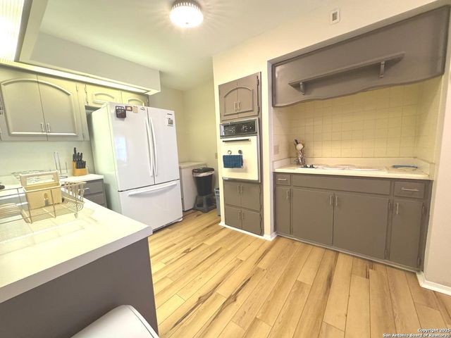 7500 Callaghan Rd Apt 254, San Antonio, TX 78229