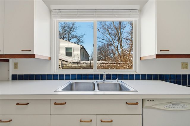 1510 Barnard Road, Ann Arbor, MI 48103