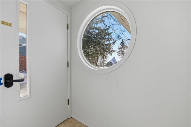 1510 Barnard Road, Ann Arbor, MI 48103