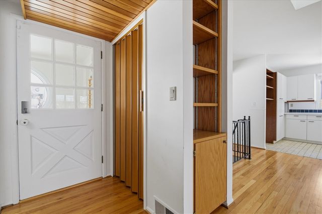 1510 Barnard Road, Ann Arbor, MI 48103