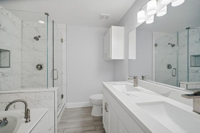 3116 Creek Bank Lane, Pearland, TX 77581