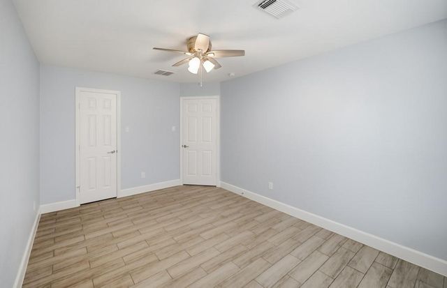 3116 Creek Bank Lane, Pearland, TX 77581