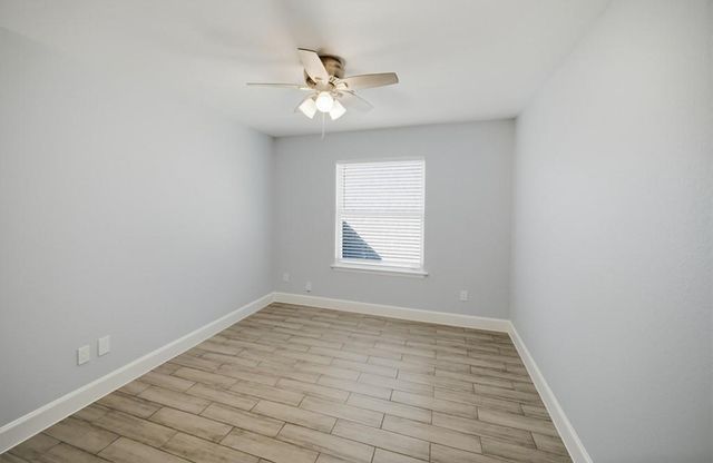 3116 Creek Bank Lane, Pearland, TX 77581